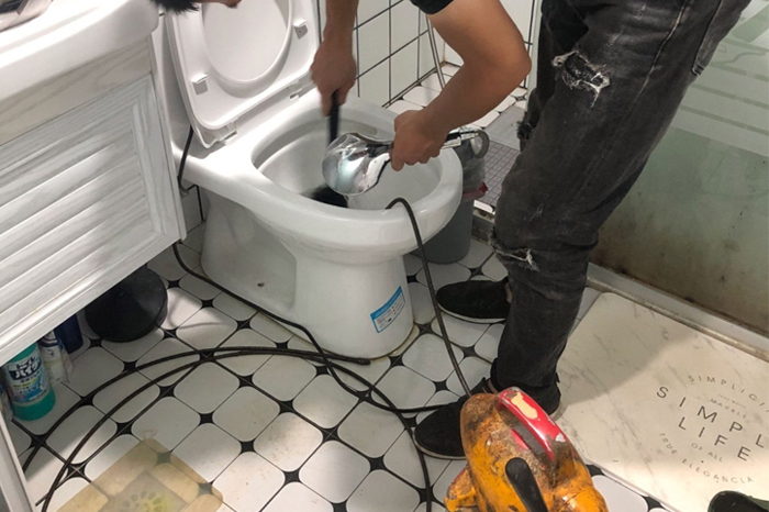 惠农疏通下水道