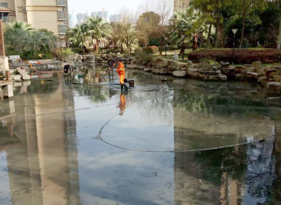惠农景观池淤泥清理